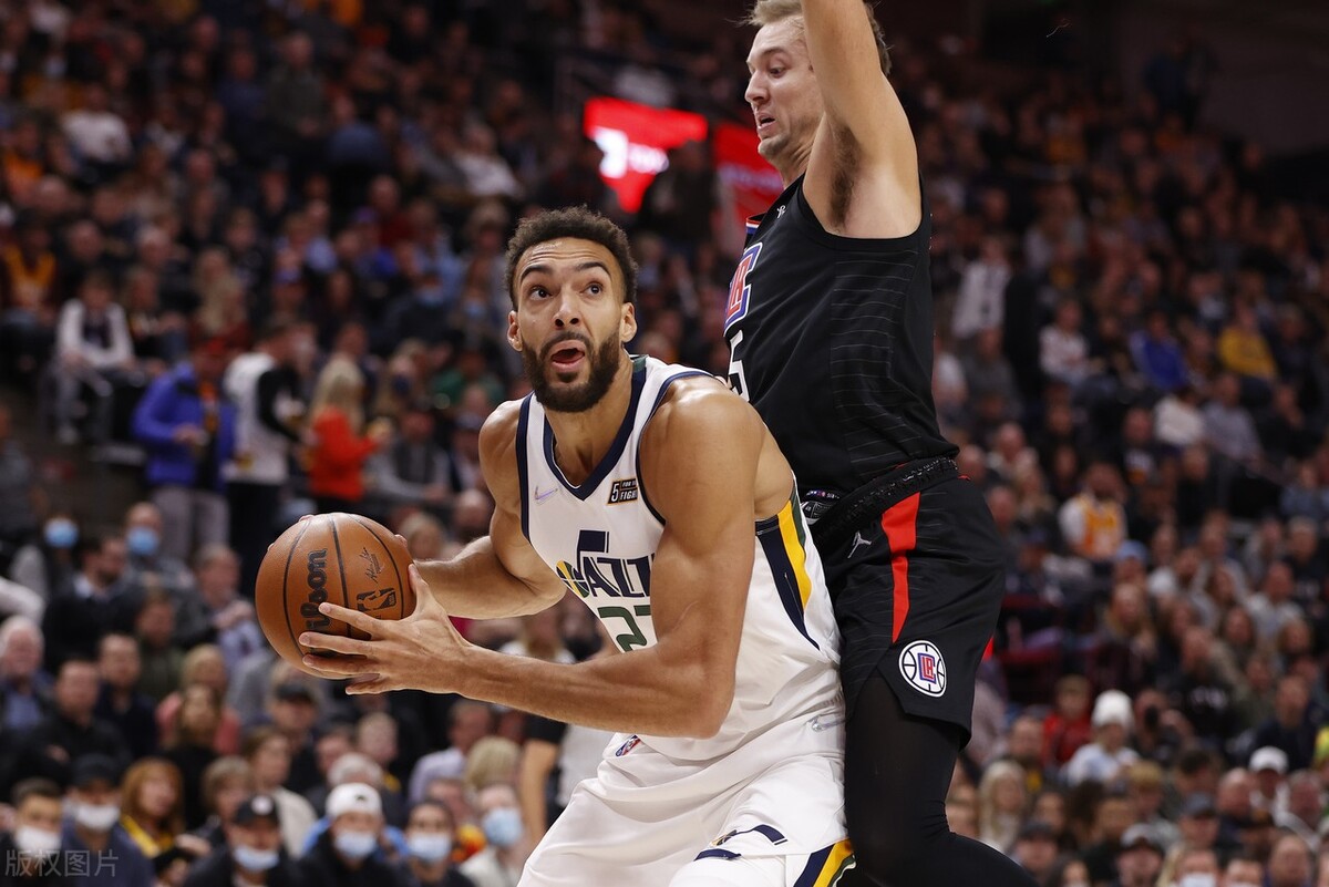 开云体育-塞尔维亚男篮血洗火箭，哈里斯三分雨点燃全场