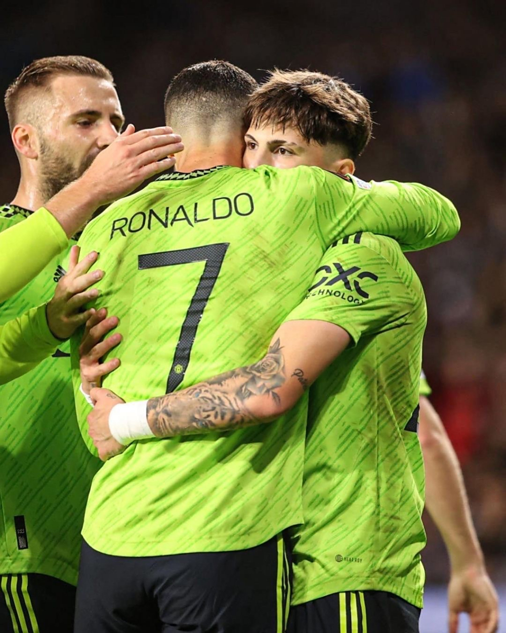 关于巴萨险胜克罗地亚,C罗送出助攻的信息 关于巴萨险胜克罗地亚,C罗送出助攻的信息