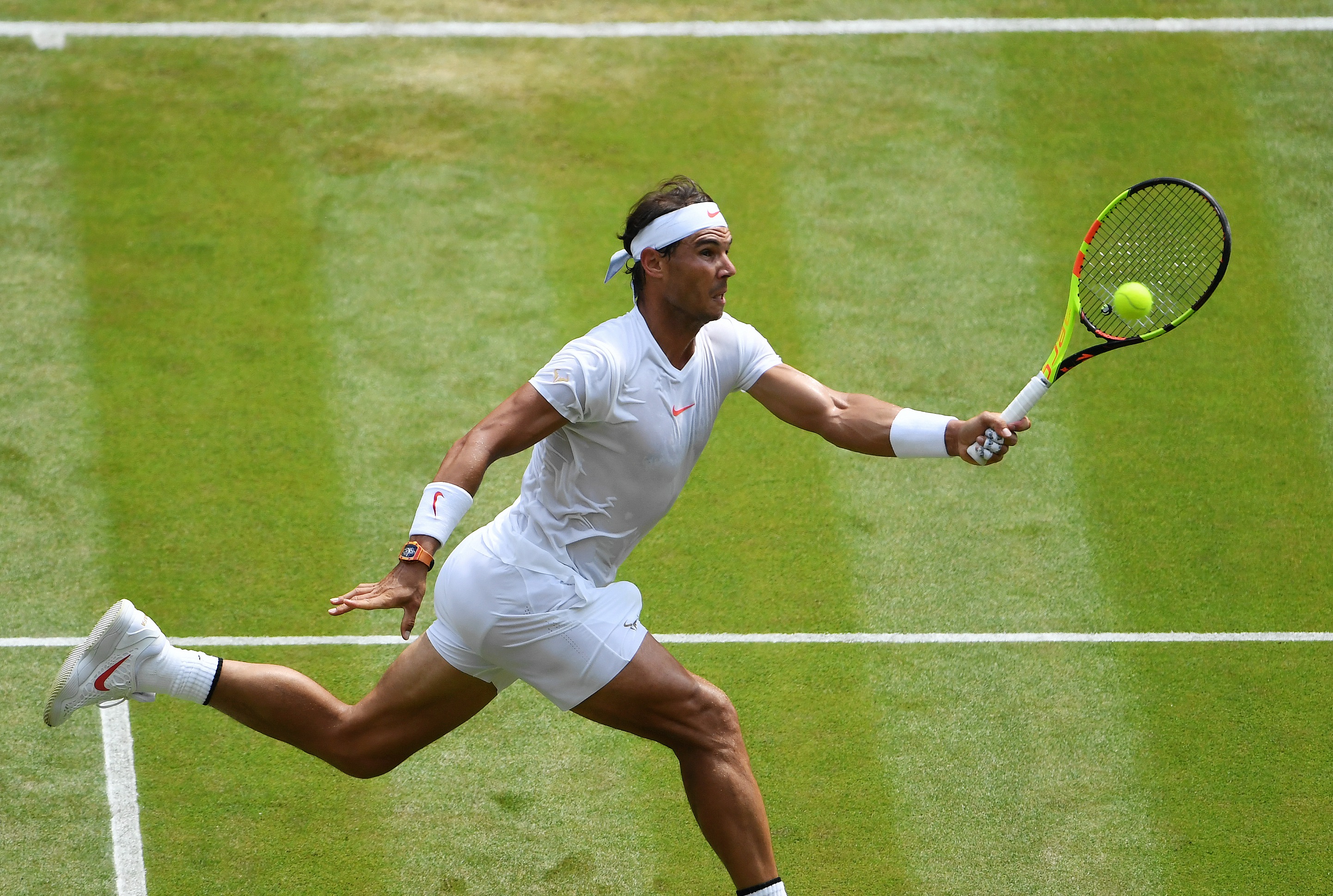 包含世界网球队强势英国网球队，纳达尔关键制胜的词条