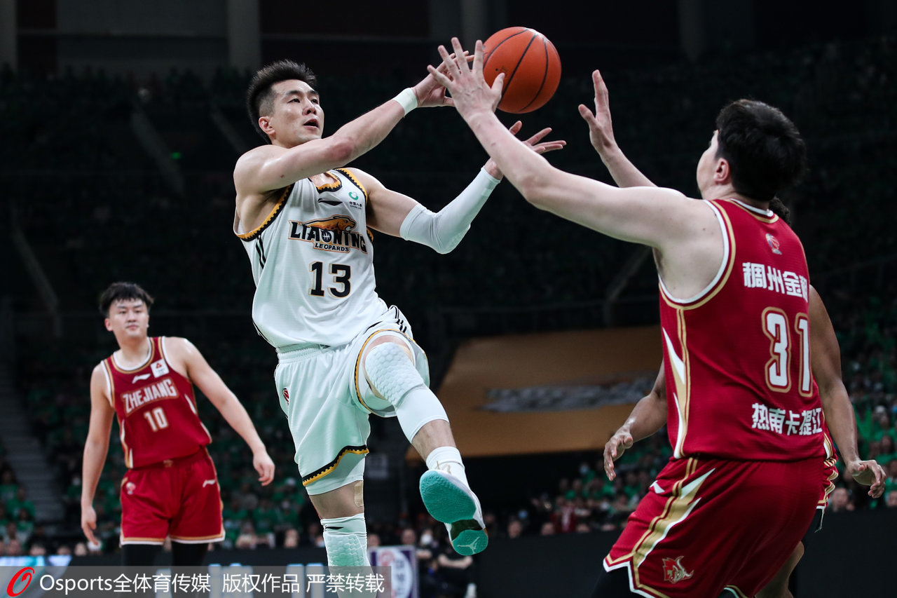 加拿大男篮横扫西班牙男篮,麦科勒姆制霸全场 加拿大男篮横扫西班牙男篮,麦科勒姆制霸全场