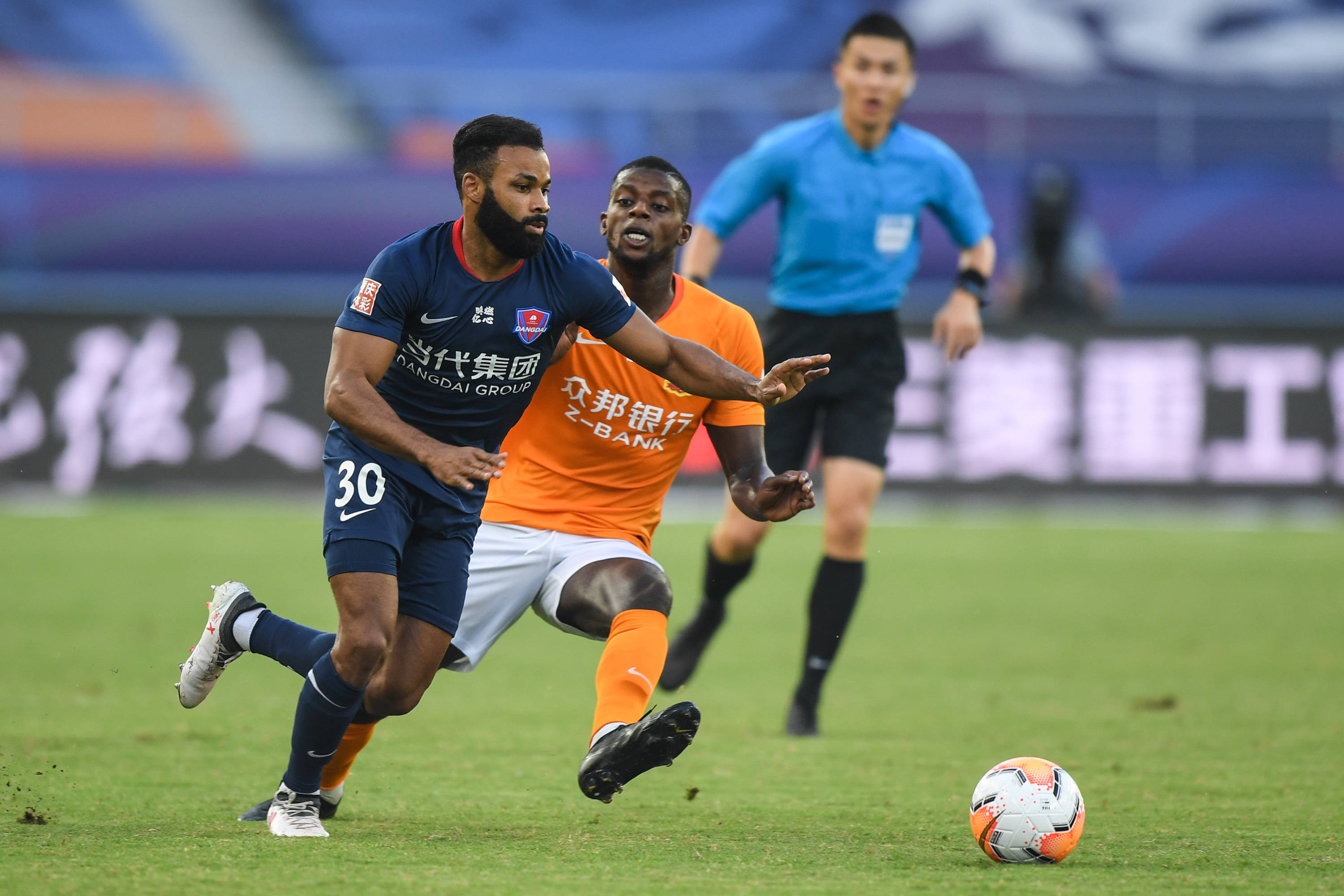 包含武汉卓尔队赢得比赛，成功晋级的词条