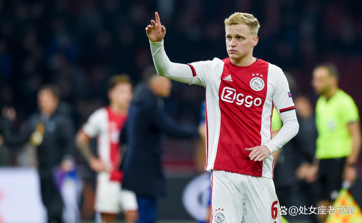 阿贾克斯客场失利，小组赛晋级前景堪忧的简单介绍