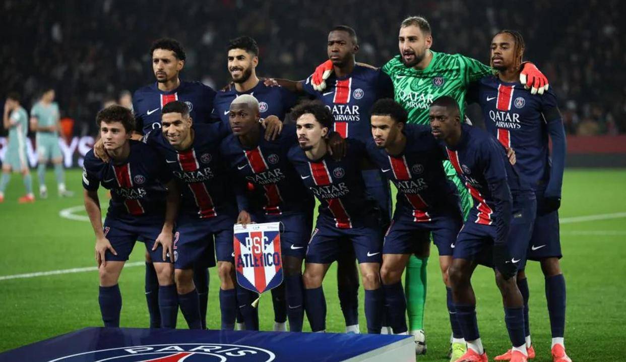 包含巴黎圣日耳曼主场大胜，取得三连胜的词条