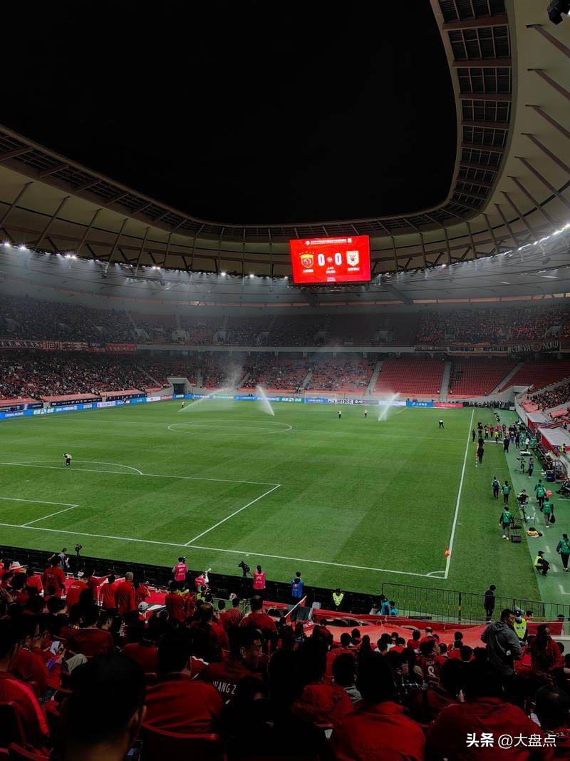 开云体育直播-国内足球赛场波澜壮阔,风云际会