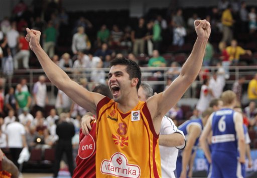 开云体育中国-波兰获胜北马其顿，锁定欧锦赛八强席位的简单介绍