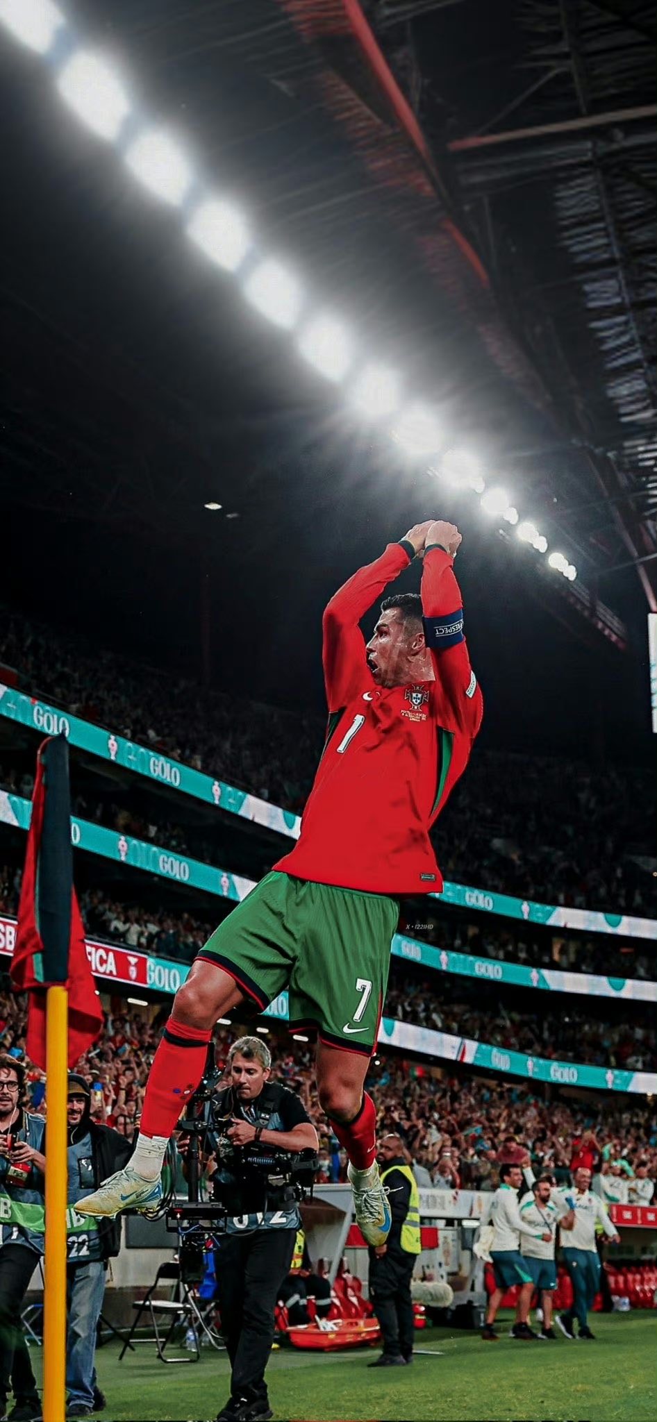 开云体育登录-塞维利亚绝杀巴黎，C罗制霸全场的简单介绍